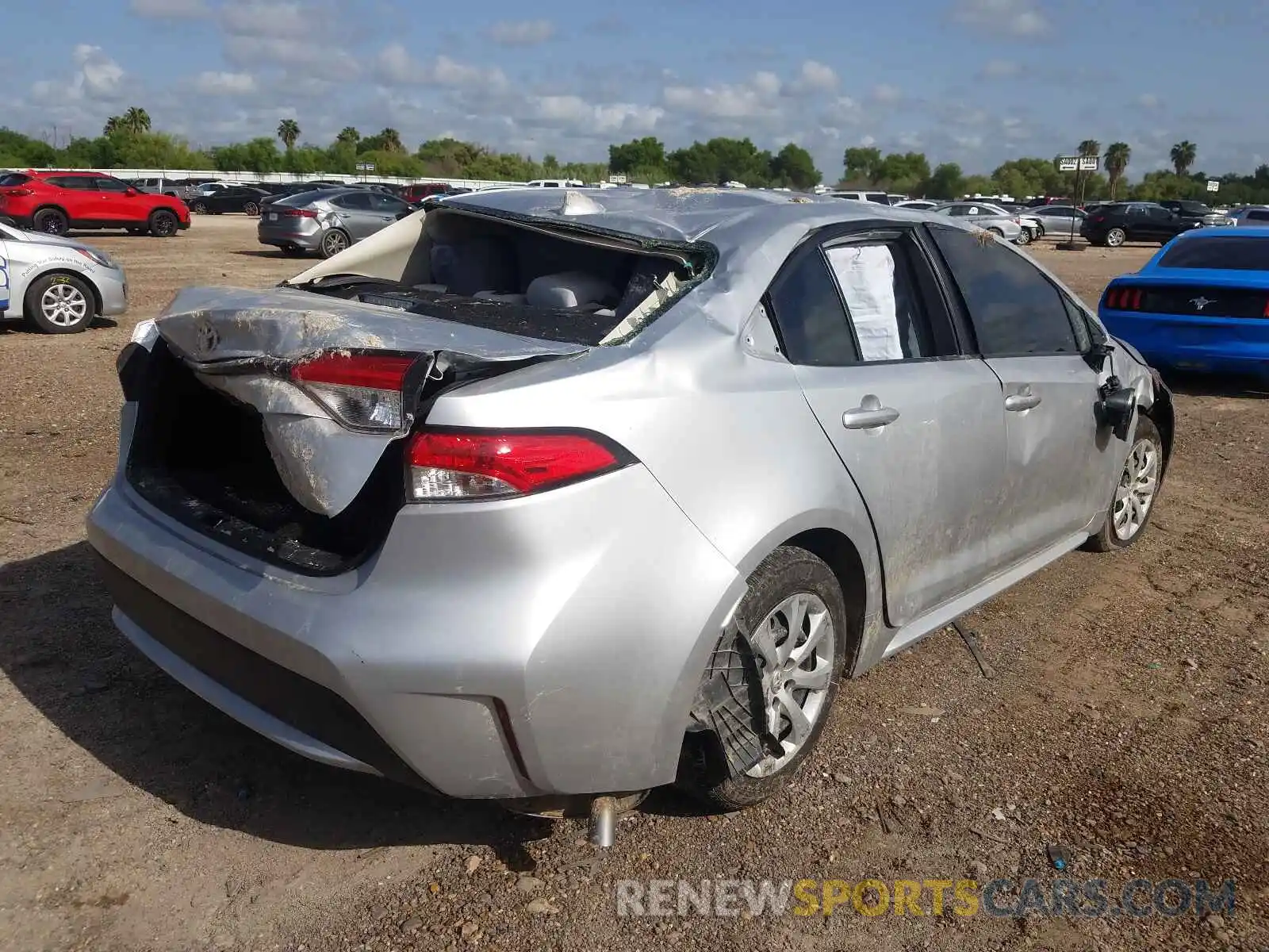 4 Photograph of a damaged car JTDEPRAE3LJ021276 TOYOTA COROLLA 2020