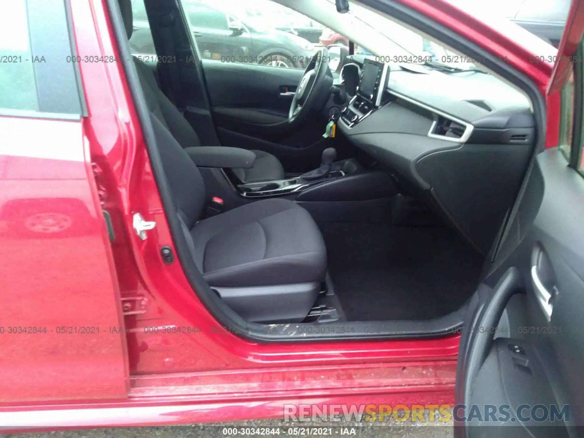 5 Photograph of a damaged car JTDEPRAE3LJ022119 TOYOTA COROLLA 2020