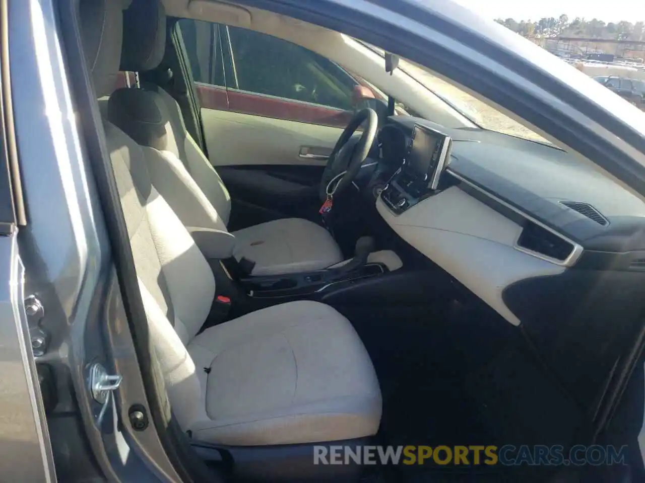 6 Photograph of a damaged car JTDEPRAE3LJ022928 TOYOTA COROLLA 2020