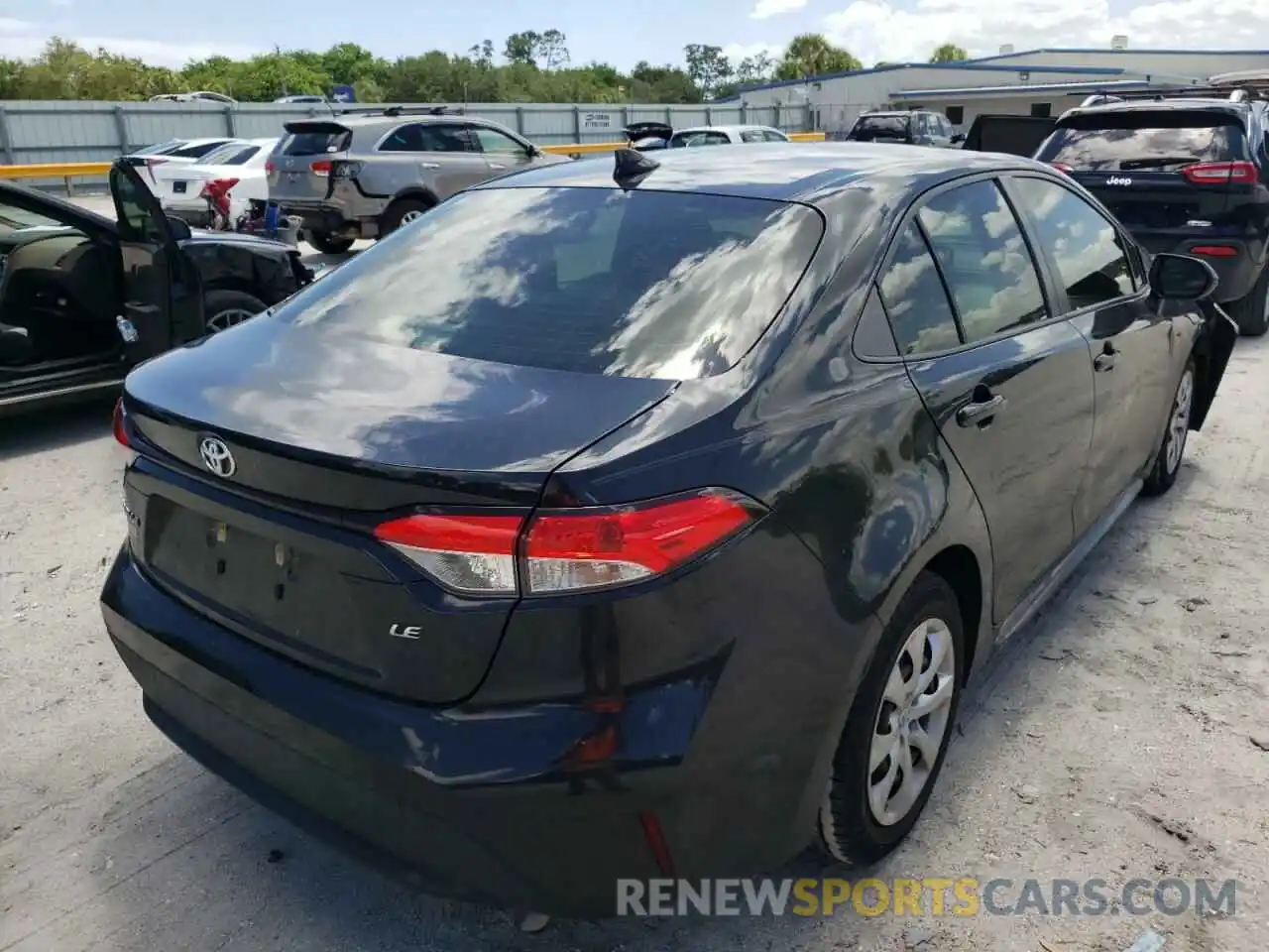 4 Photograph of a damaged car JTDEPRAE3LJ026235 TOYOTA COROLLA 2020