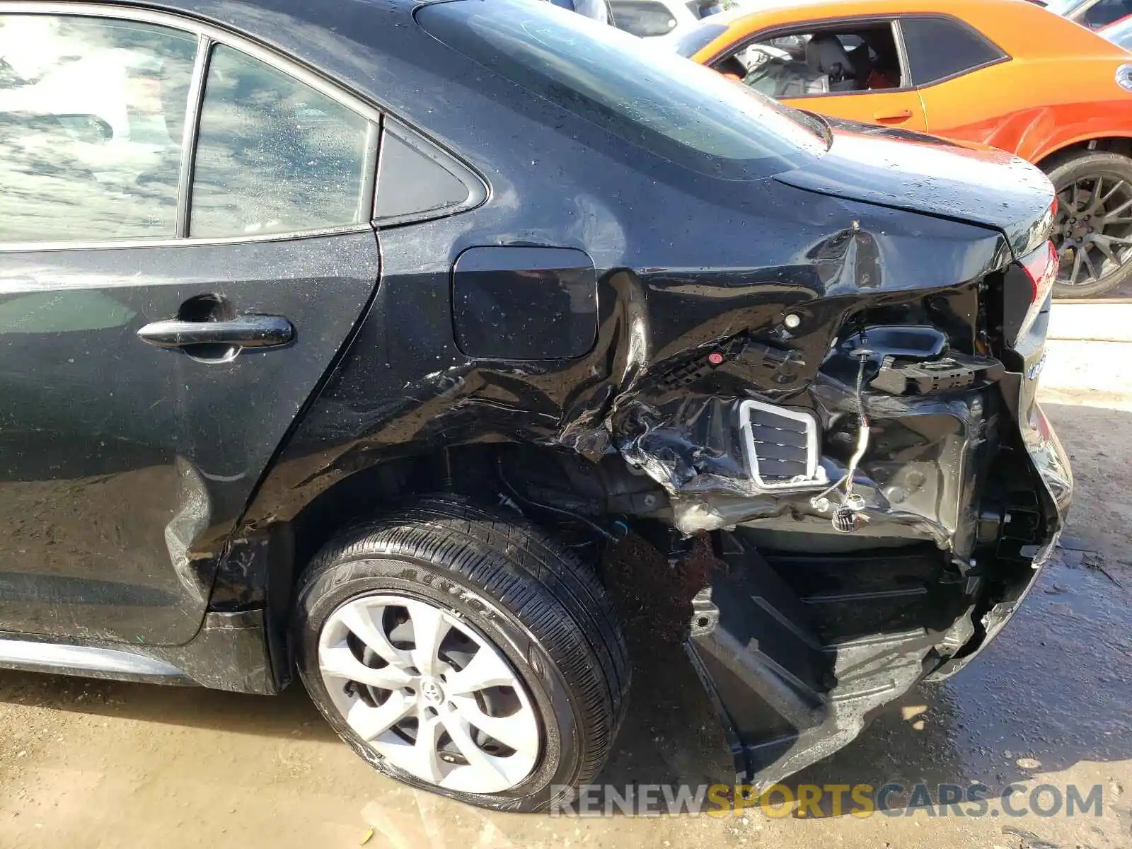 9 Photograph of a damaged car JTDEPRAE3LJ027711 TOYOTA COROLLA 2020