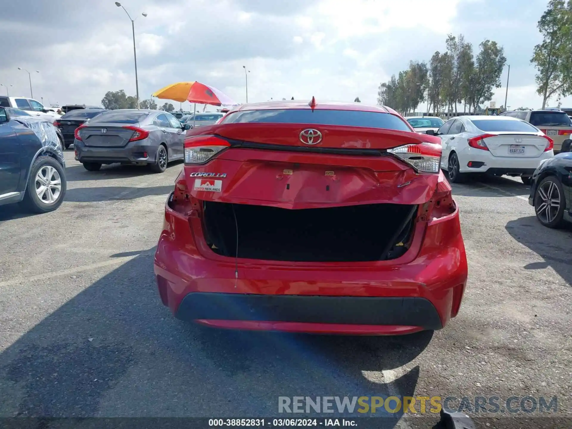 17 Photograph of a damaged car JTDEPRAE3LJ027904 TOYOTA COROLLA 2020