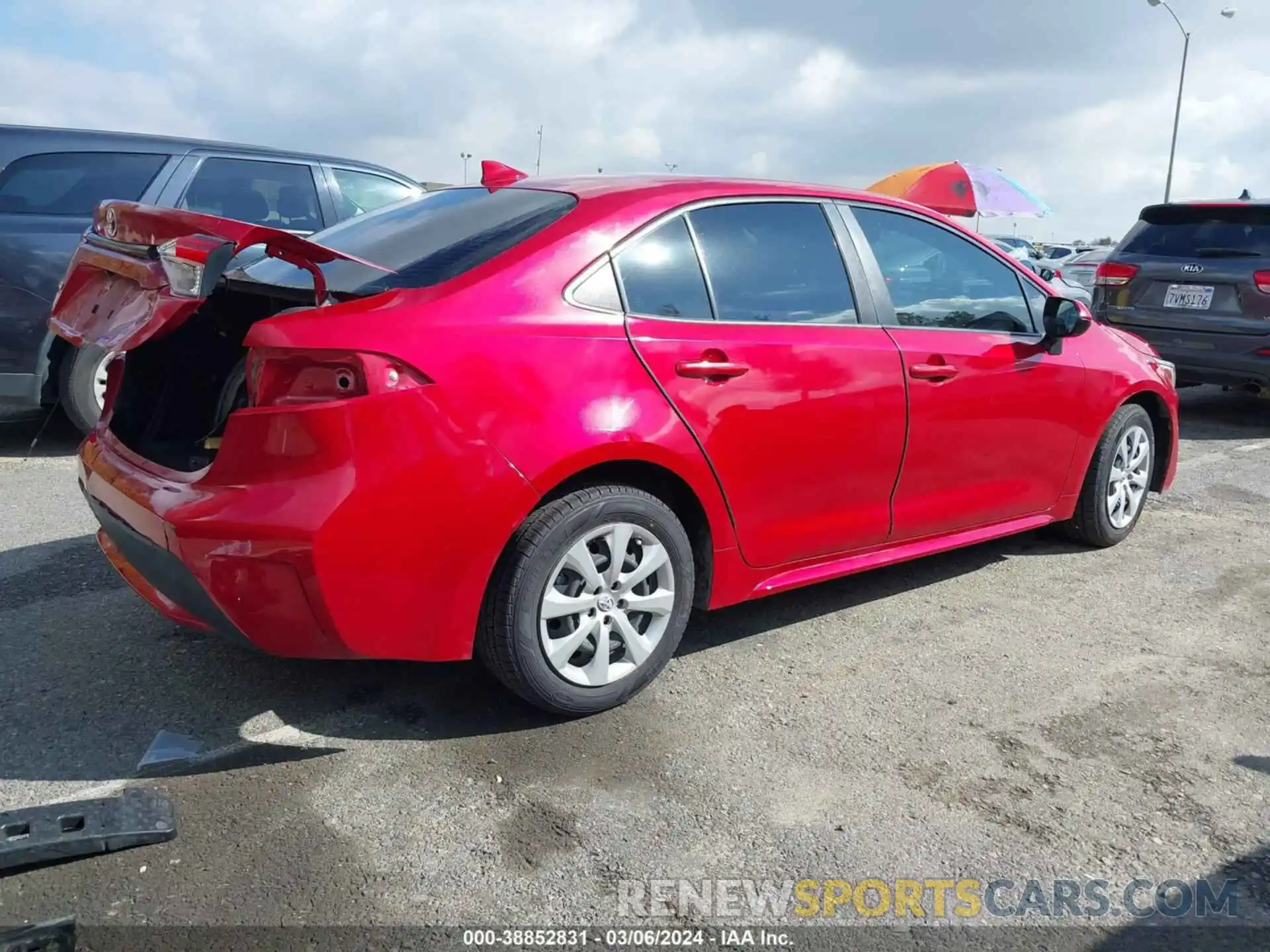 4 Photograph of a damaged car JTDEPRAE3LJ027904 TOYOTA COROLLA 2020