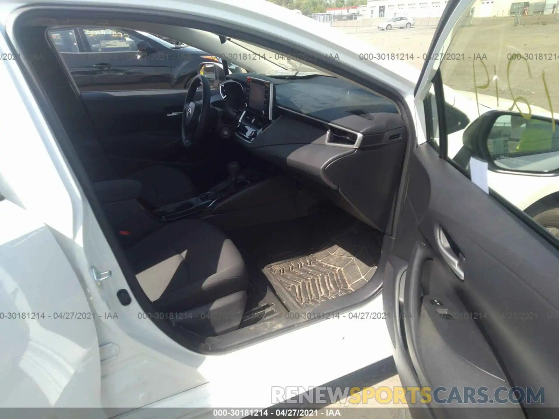 5 Photograph of a damaged car JTDEPRAE3LJ029460 TOYOTA COROLLA 2020