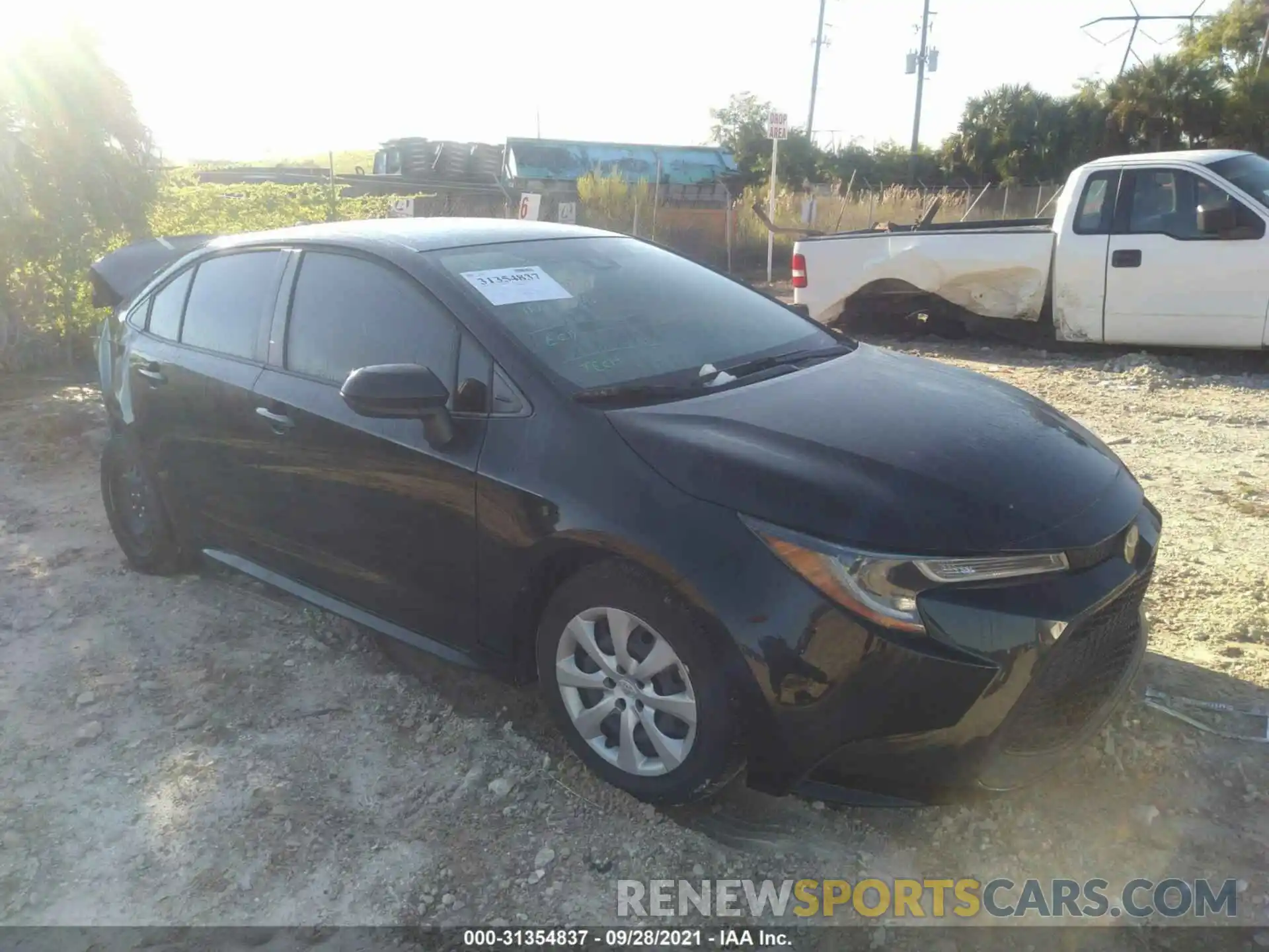 1 Photograph of a damaged car JTDEPRAE3LJ030673 TOYOTA COROLLA 2020