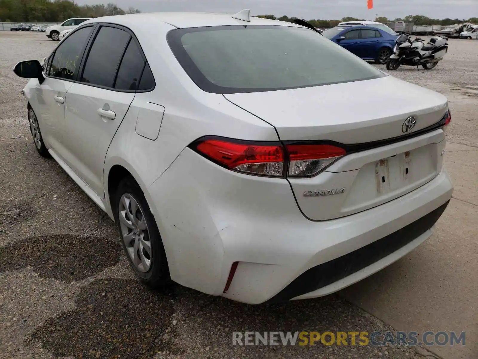 3 Photograph of a damaged car JTDEPRAE3LJ031810 TOYOTA COROLLA 2020