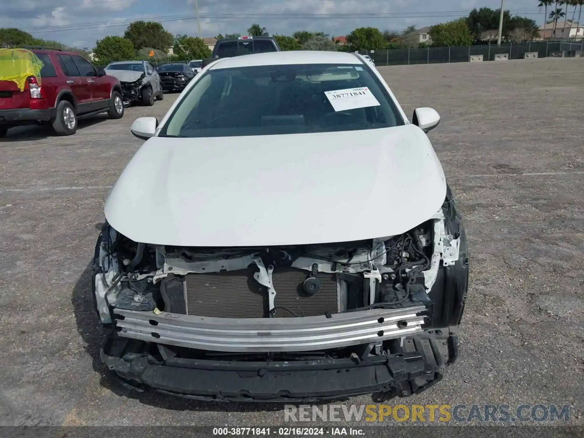 13 Photograph of a damaged car JTDEPRAE3LJ033296 TOYOTA COROLLA 2020