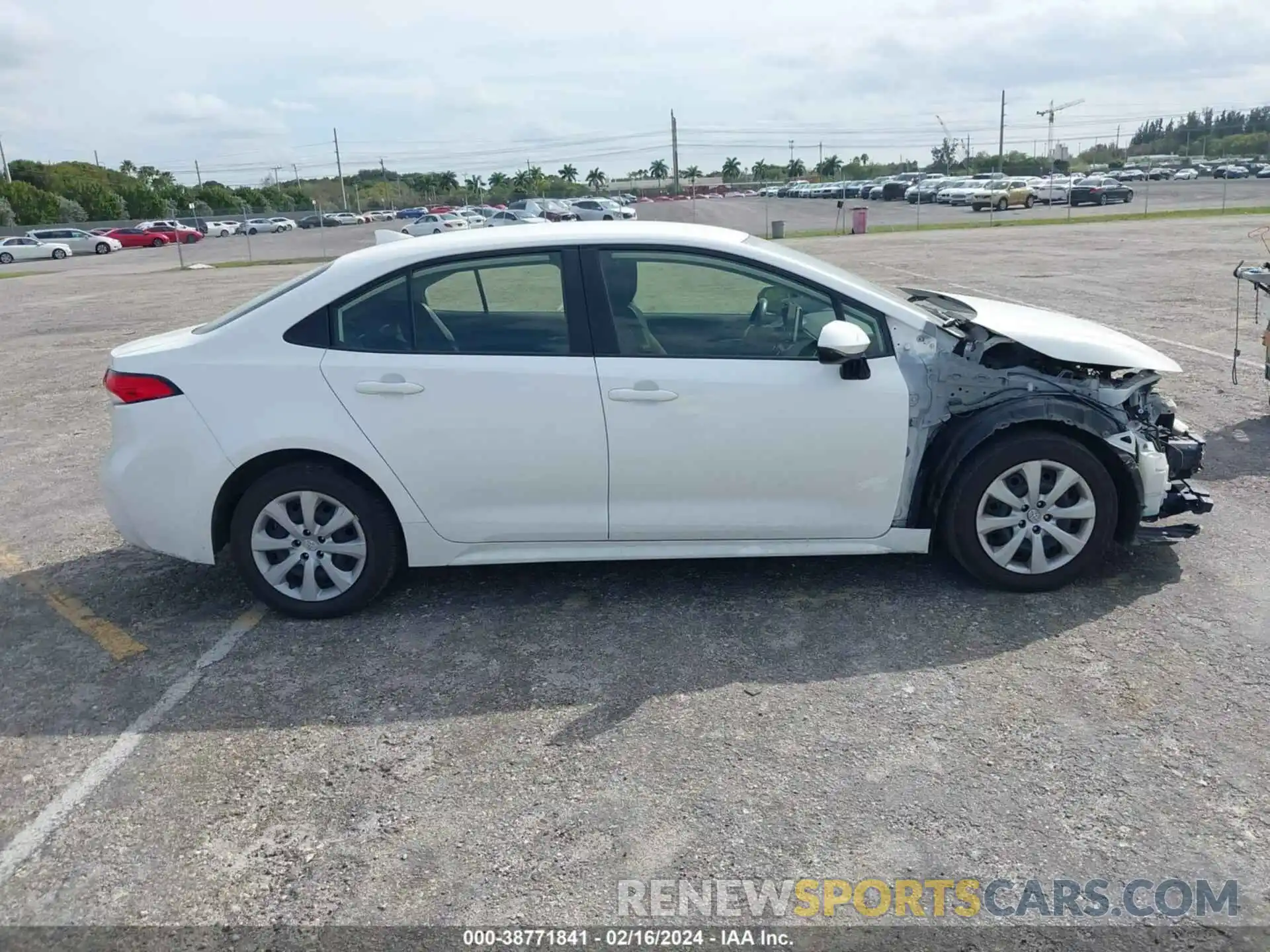 14 Photograph of a damaged car JTDEPRAE3LJ033296 TOYOTA COROLLA 2020