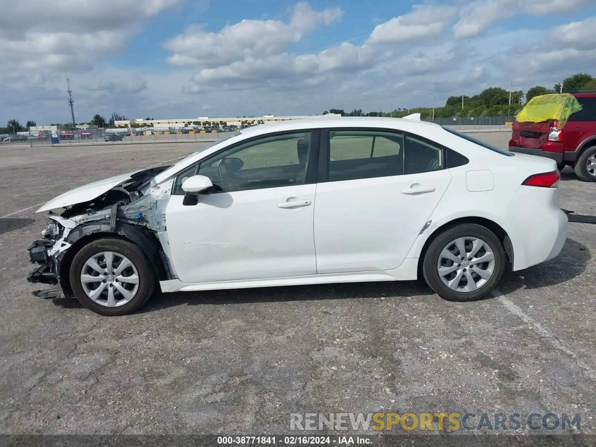 15 Photograph of a damaged car JTDEPRAE3LJ033296 TOYOTA COROLLA 2020