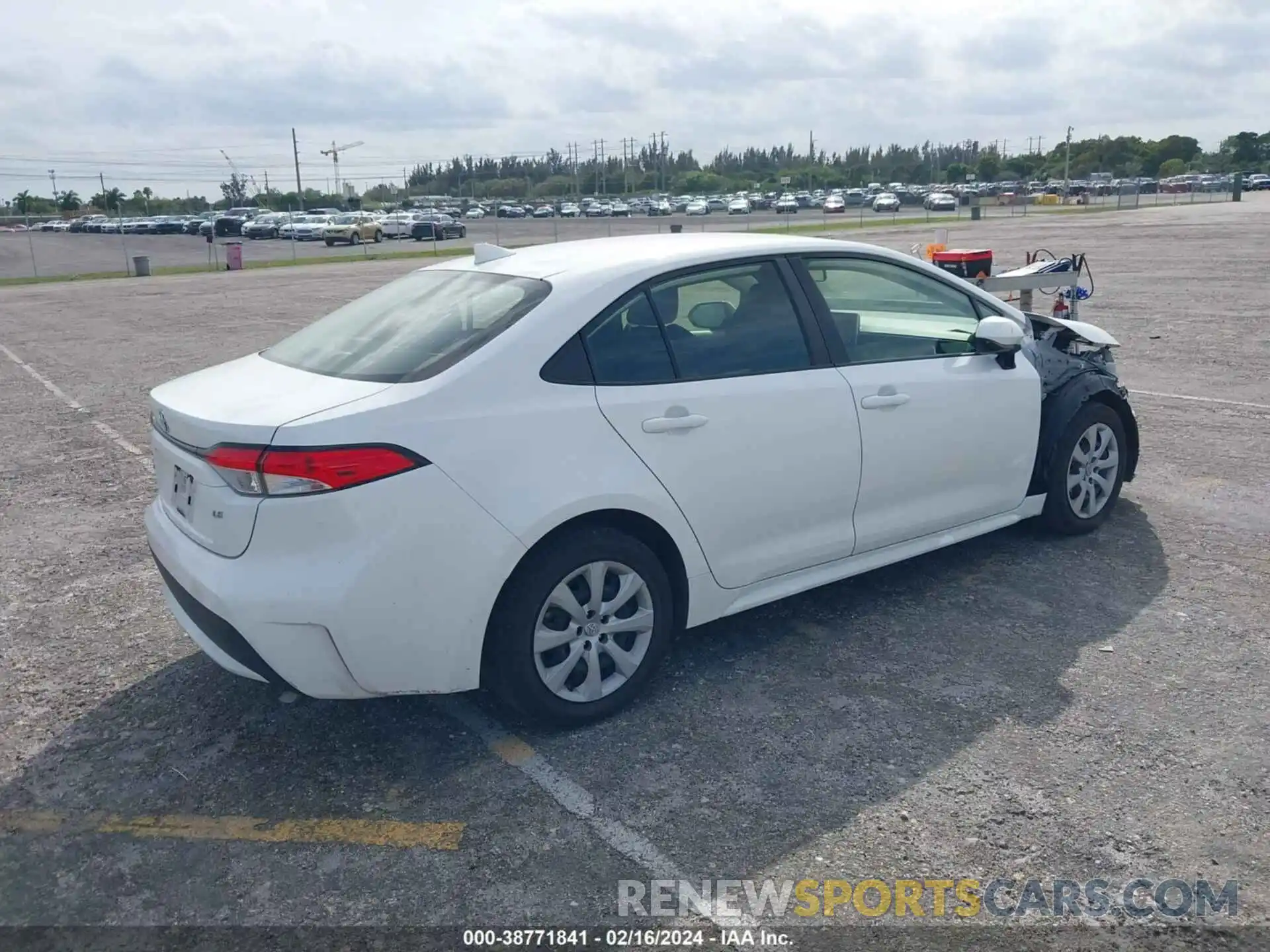 4 Photograph of a damaged car JTDEPRAE3LJ033296 TOYOTA COROLLA 2020