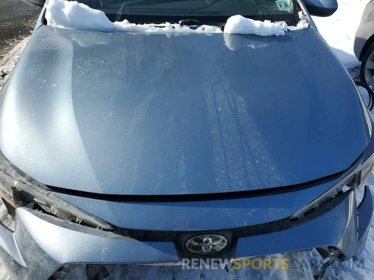 11 Photograph of a damaged car JTDEPRAE3LJ034366 TOYOTA COROLLA 2020