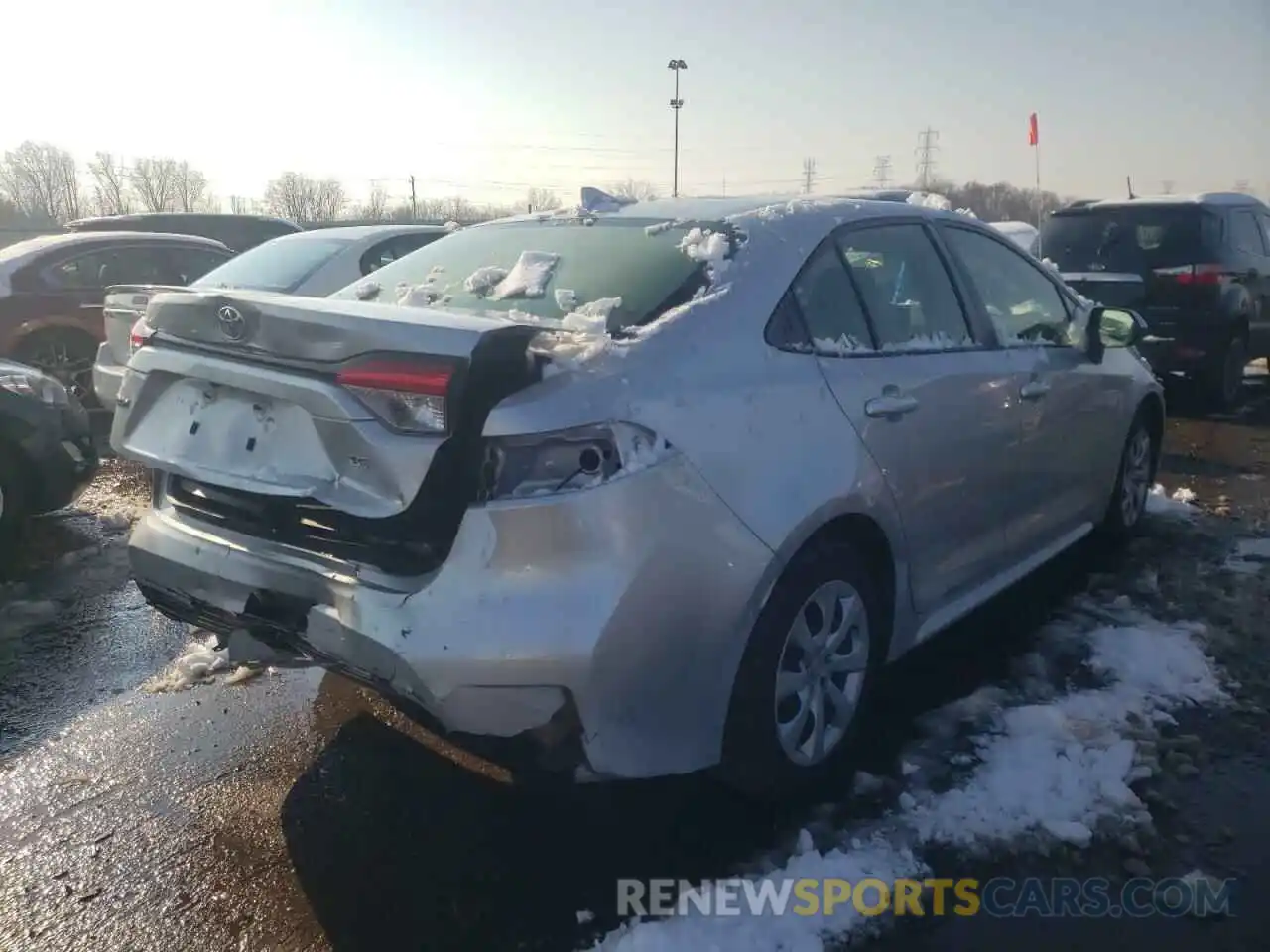 4 Photograph of a damaged car JTDEPRAE3LJ035338 TOYOTA COROLLA 2020