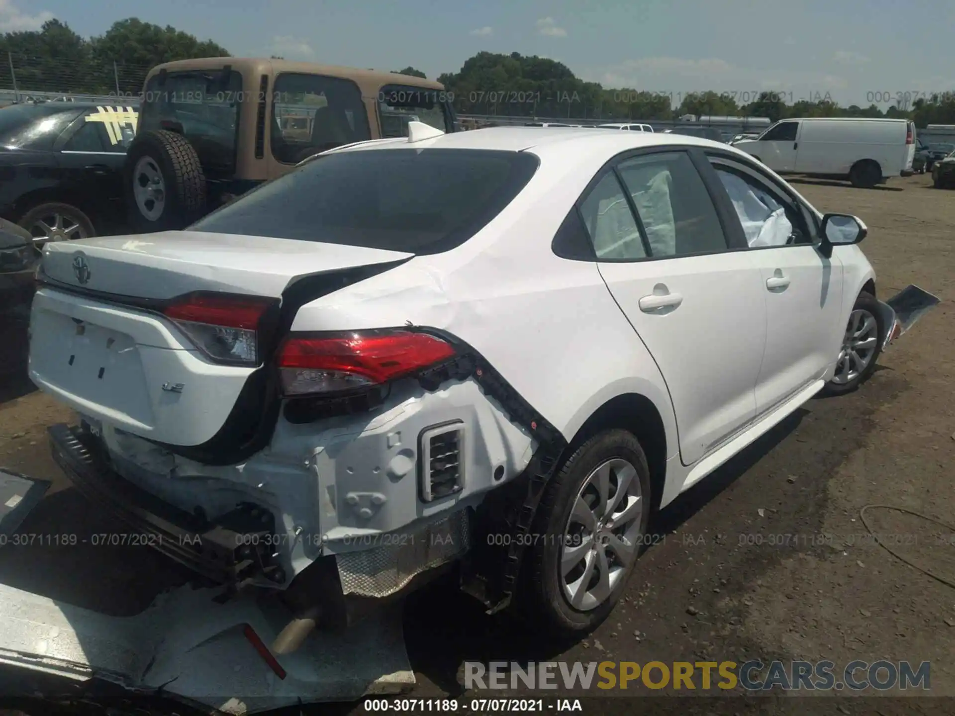 4 Photograph of a damaged car JTDEPRAE3LJ036103 TOYOTA COROLLA 2020