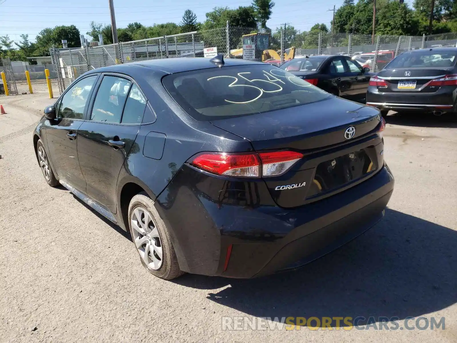 3 Photograph of a damaged car JTDEPRAE3LJ037946 TOYOTA COROLLA 2020