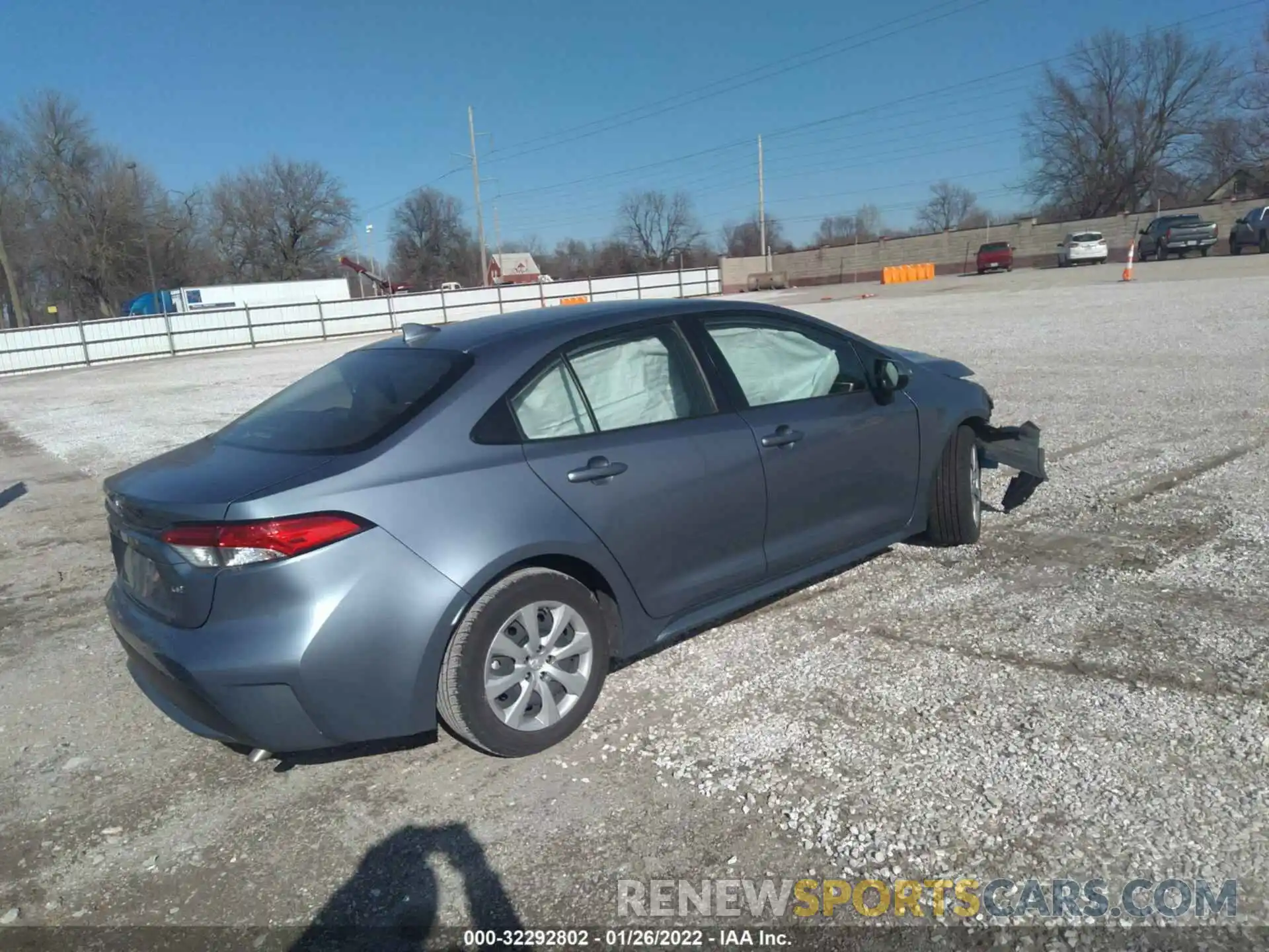 4 Photograph of a damaged car JTDEPRAE3LJ038580 TOYOTA COROLLA 2020