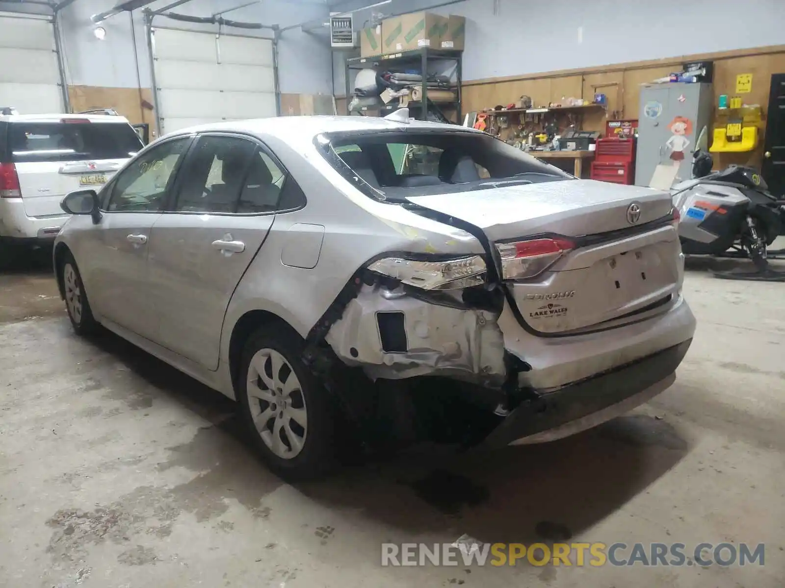 3 Photograph of a damaged car JTDEPRAE3LJ038918 TOYOTA COROLLA 2020