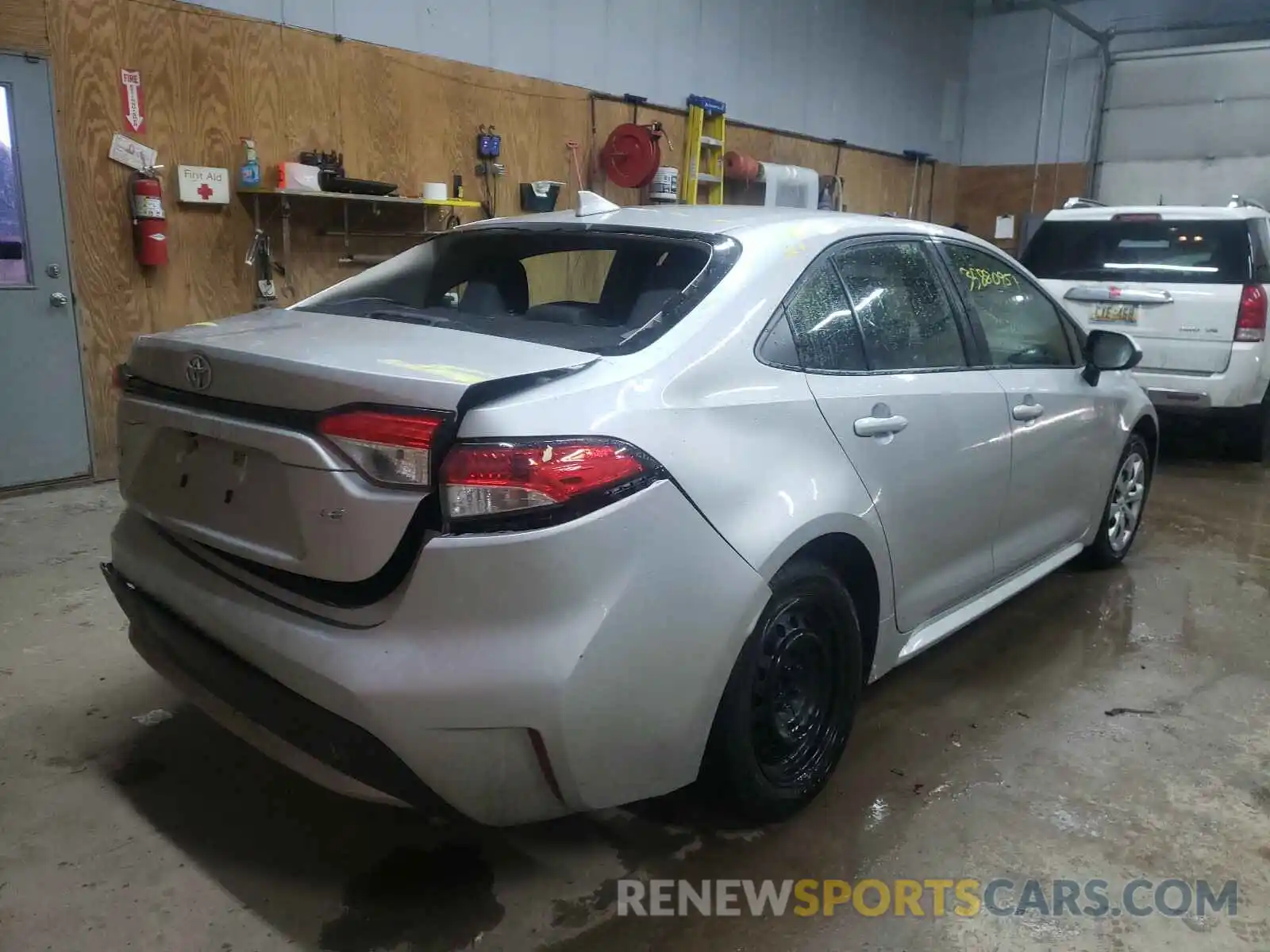 4 Photograph of a damaged car JTDEPRAE3LJ038918 TOYOTA COROLLA 2020