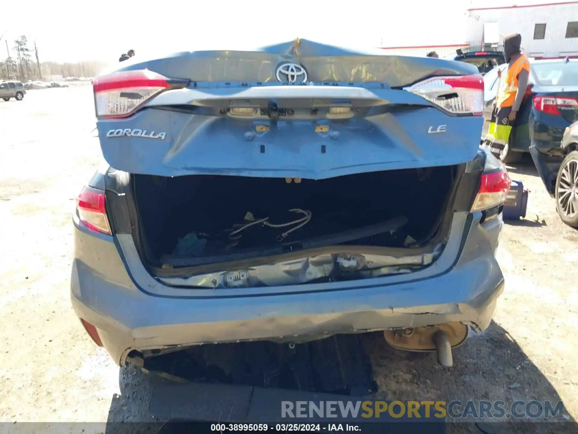 16 Photograph of a damaged car JTDEPRAE3LJ039180 TOYOTA COROLLA 2020