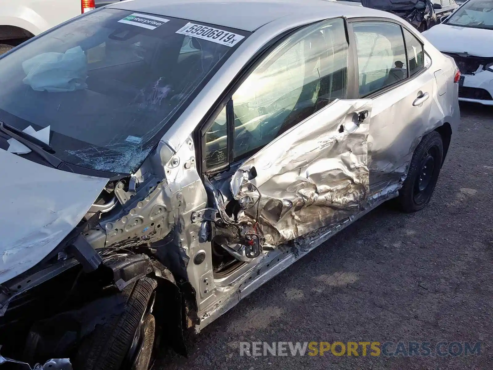 10 Photograph of a damaged car JTDEPRAE3LJ040782 TOYOTA COROLLA 2020