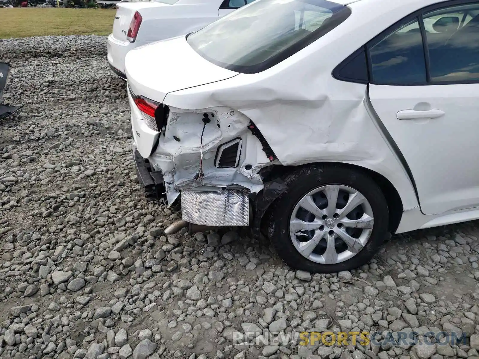 9 Photograph of a damaged car JTDEPRAE3LJ042001 TOYOTA COROLLA 2020