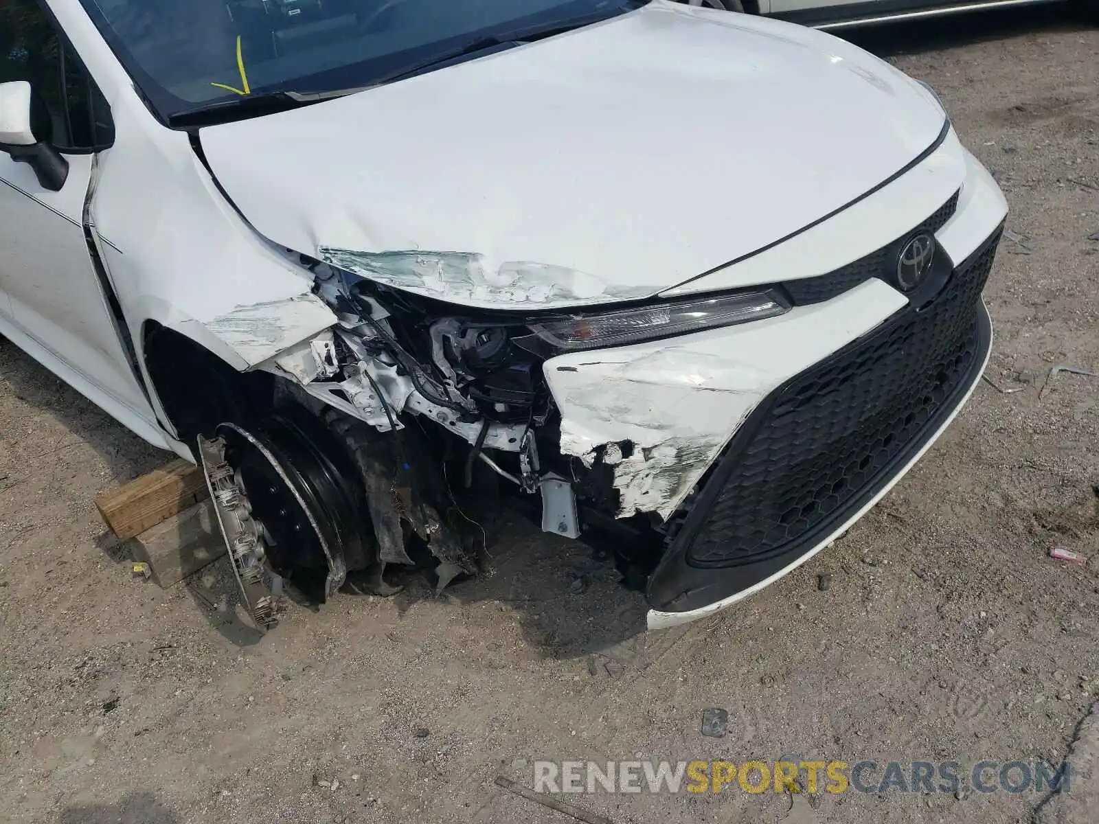 9 Photograph of a damaged car JTDEPRAE3LJ043343 TOYOTA COROLLA 2020