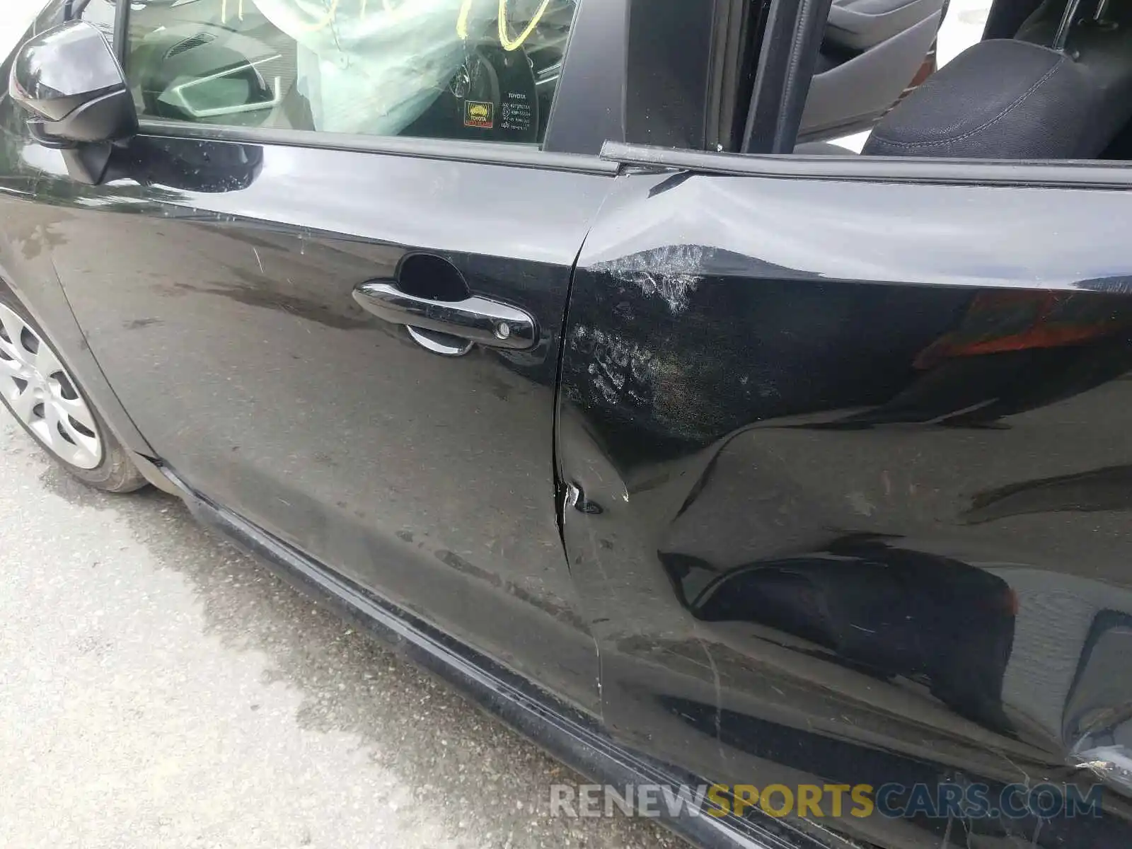 10 Photograph of a damaged car JTDEPRAE3LJ045299 TOYOTA COROLLA 2020