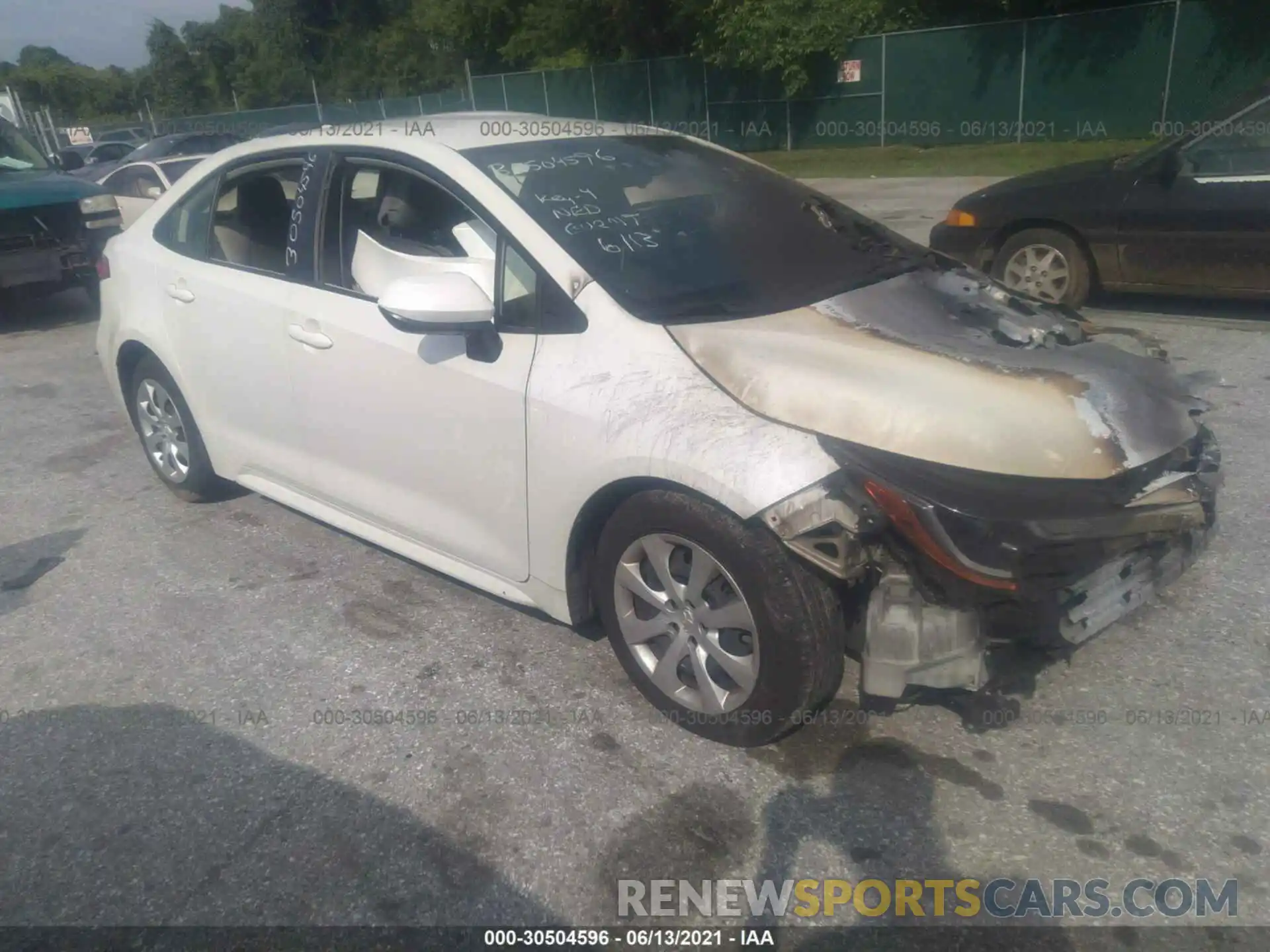 1 Photograph of a damaged car JTDEPRAE3LJ045366 TOYOTA COROLLA 2020