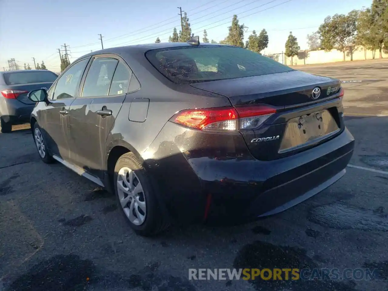 3 Photograph of a damaged car JTDEPRAE3LJ046632 TOYOTA COROLLA 2020