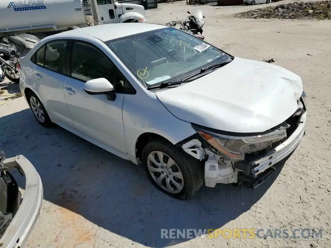 1 Photograph of a damaged car JTDEPRAE3LJ046940 TOYOTA COROLLA 2020