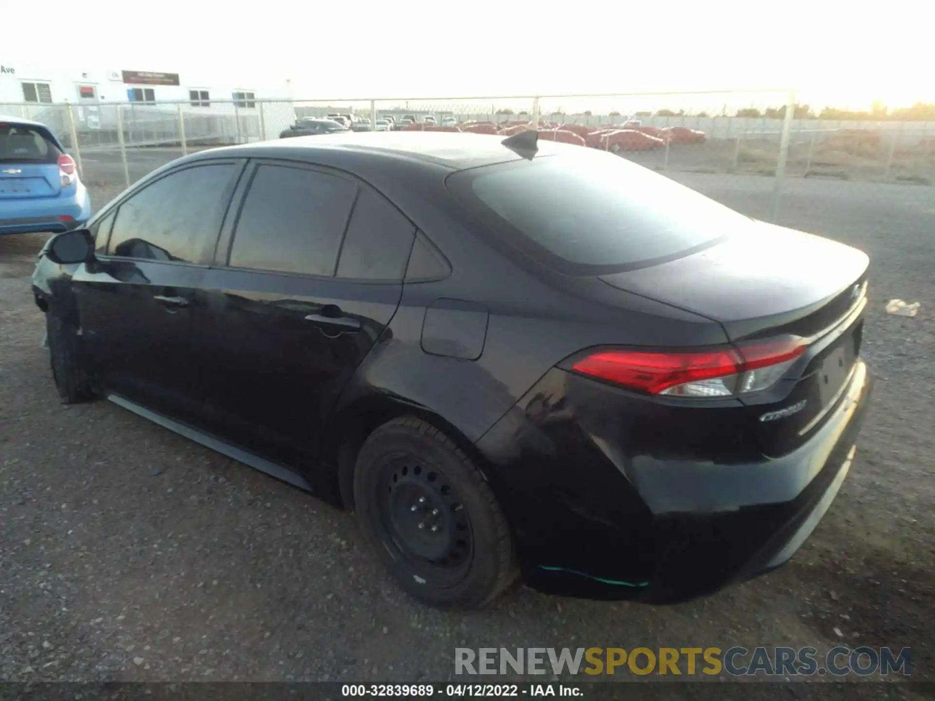 3 Photograph of a damaged car JTDEPRAE3LJ046971 TOYOTA COROLLA 2020