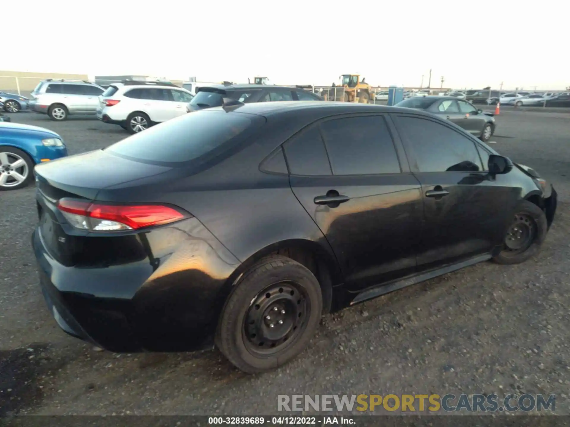 4 Photograph of a damaged car JTDEPRAE3LJ046971 TOYOTA COROLLA 2020