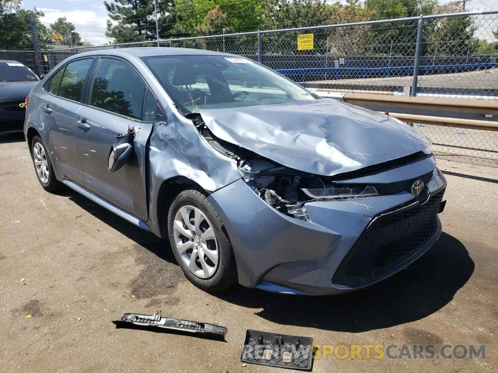 1 Photograph of a damaged car JTDEPRAE3LJ051135 TOYOTA COROLLA 2020