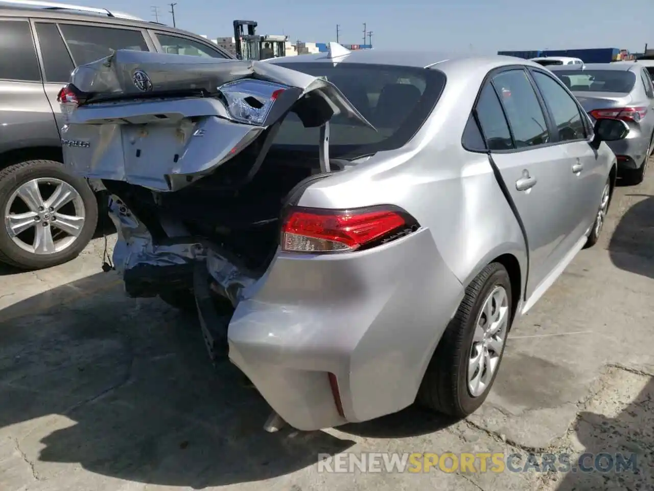 4 Photograph of a damaged car JTDEPRAE3LJ051457 TOYOTA COROLLA 2020