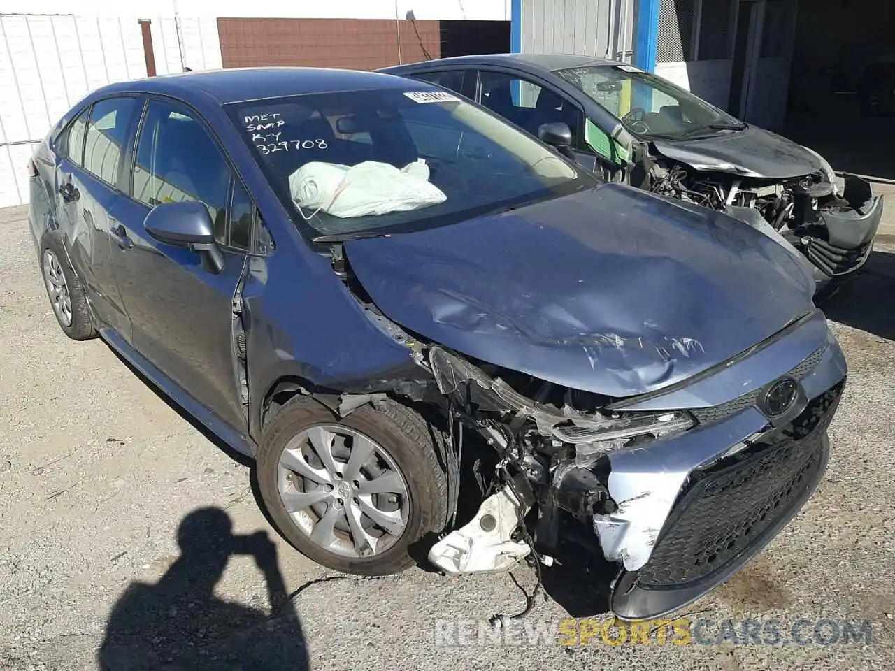 1 Photograph of a damaged car JTDEPRAE3LJ051930 TOYOTA COROLLA 2020