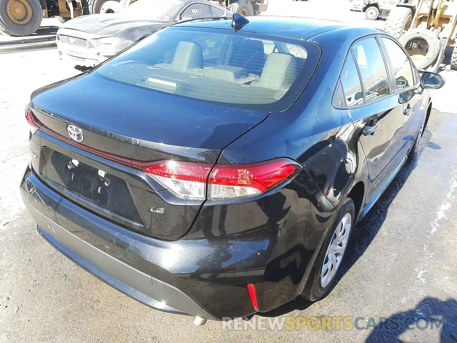 4 Photograph of a damaged car JTDEPRAE3LJ052186 TOYOTA COROLLA 2020