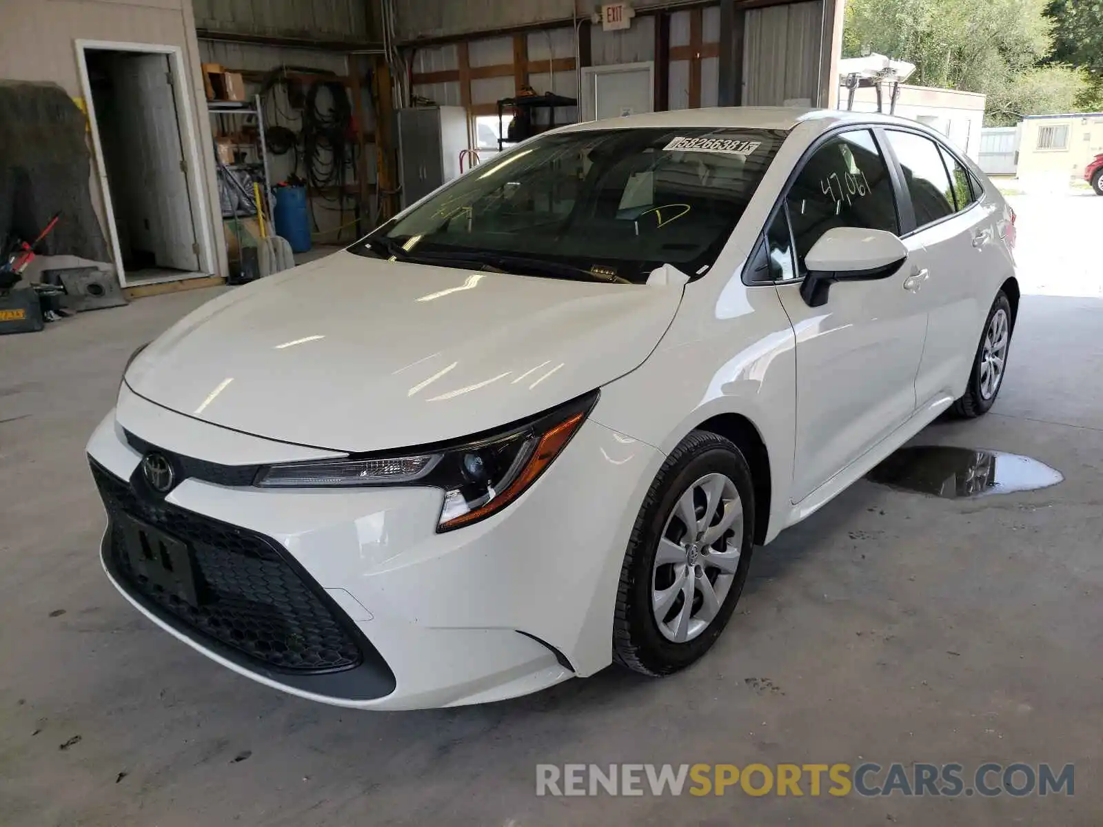 2 Photograph of a damaged car JTDEPRAE3LJ052687 TOYOTA COROLLA 2020