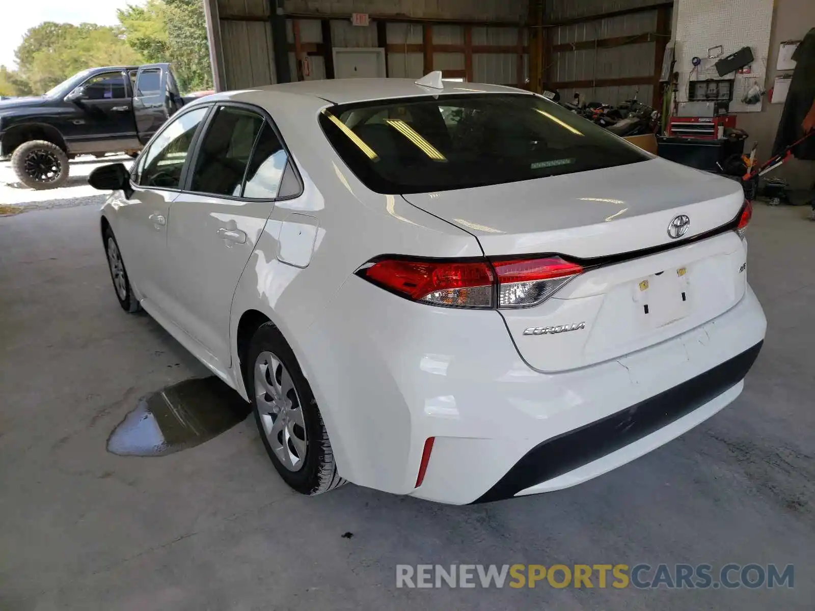 3 Photograph of a damaged car JTDEPRAE3LJ052687 TOYOTA COROLLA 2020