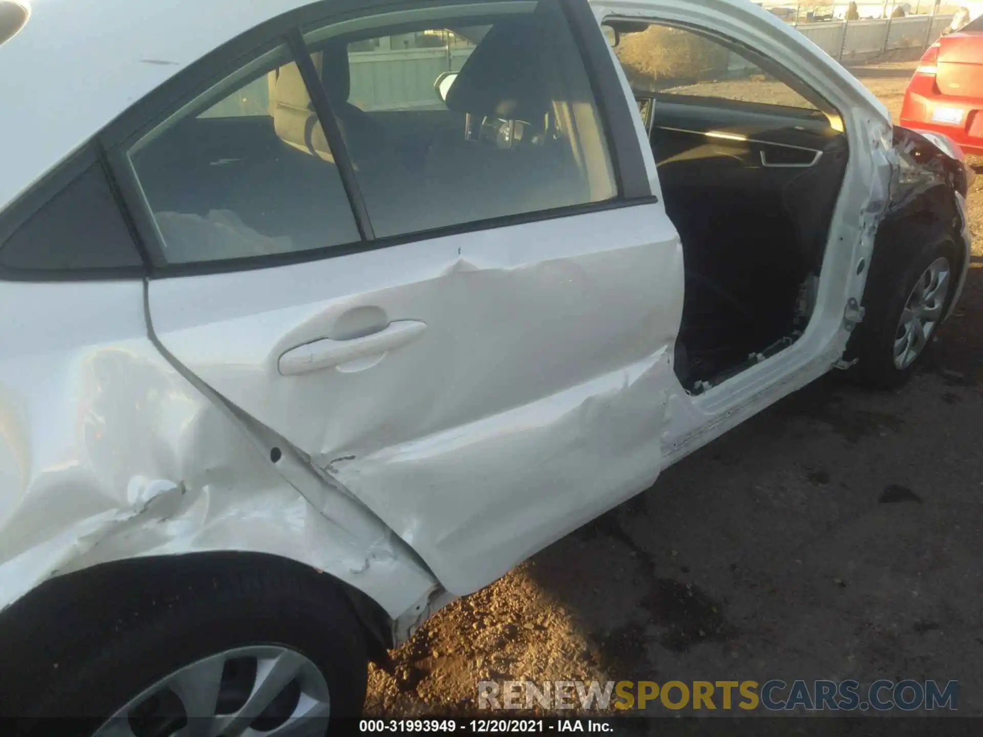 6 Photograph of a damaged car JTDEPRAE3LJ054519 TOYOTA COROLLA 2020