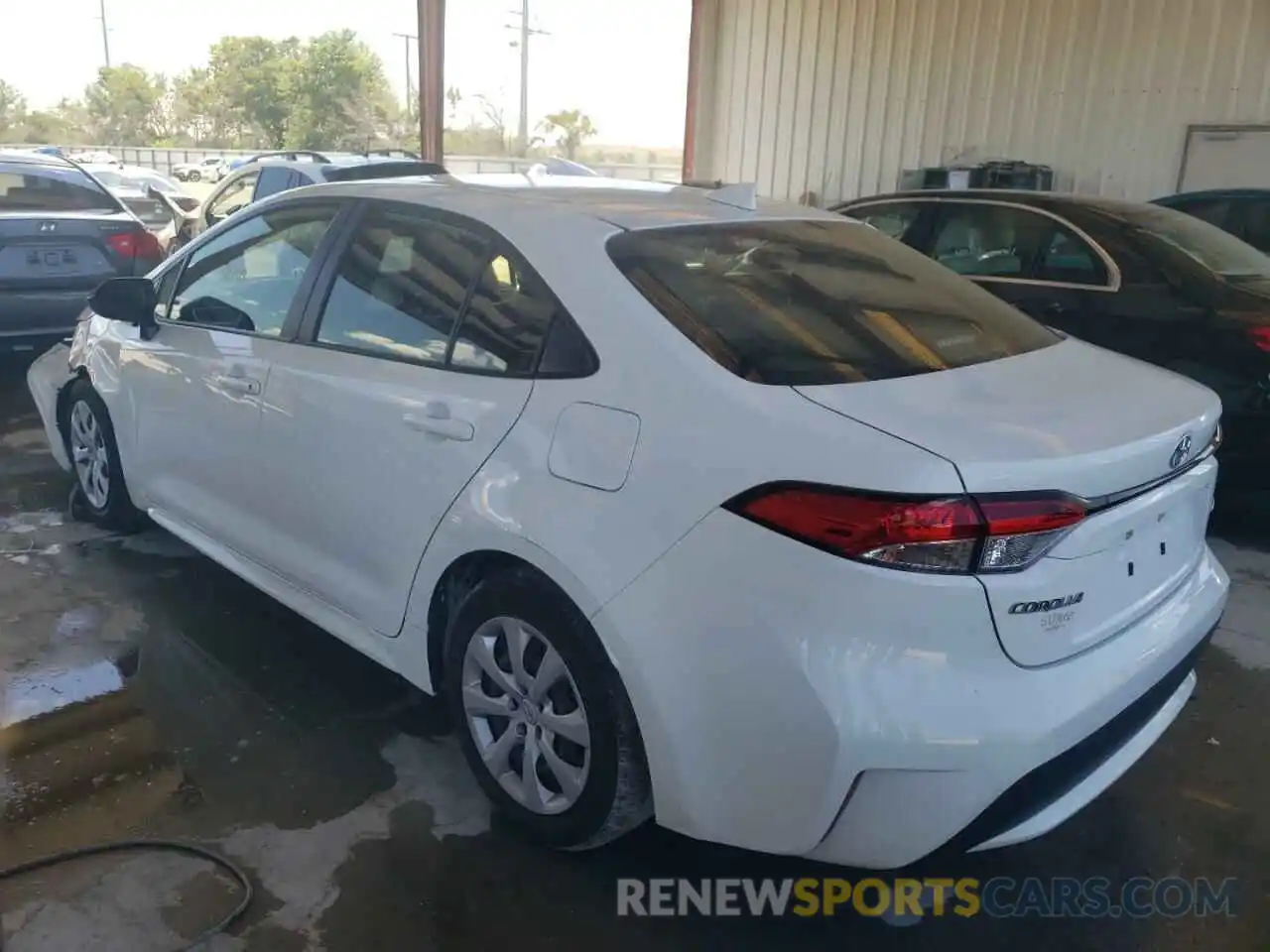 3 Photograph of a damaged car JTDEPRAE3LJ055346 TOYOTA COROLLA 2020