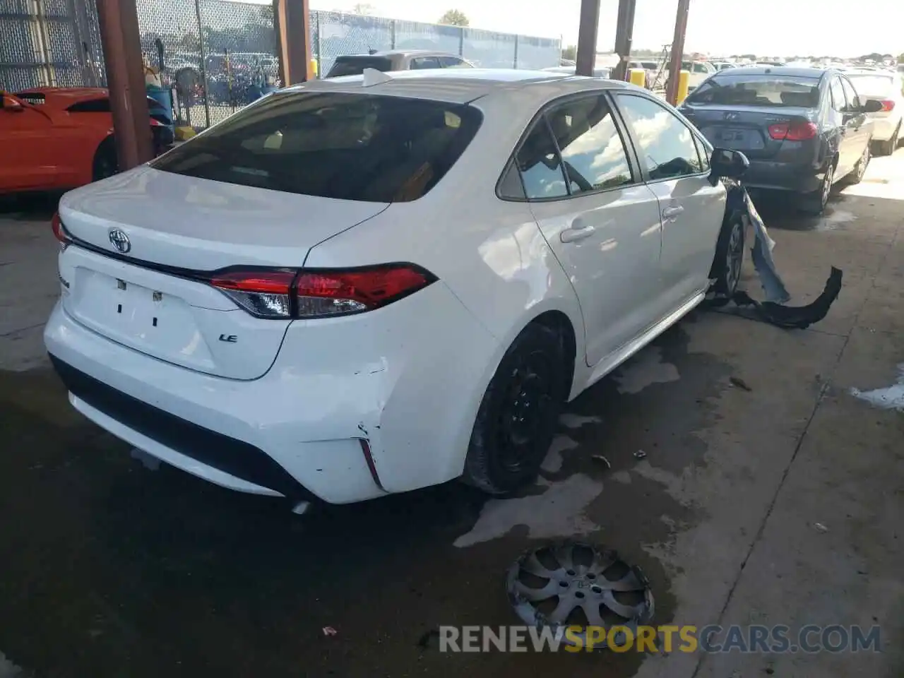 4 Photograph of a damaged car JTDEPRAE3LJ055346 TOYOTA COROLLA 2020