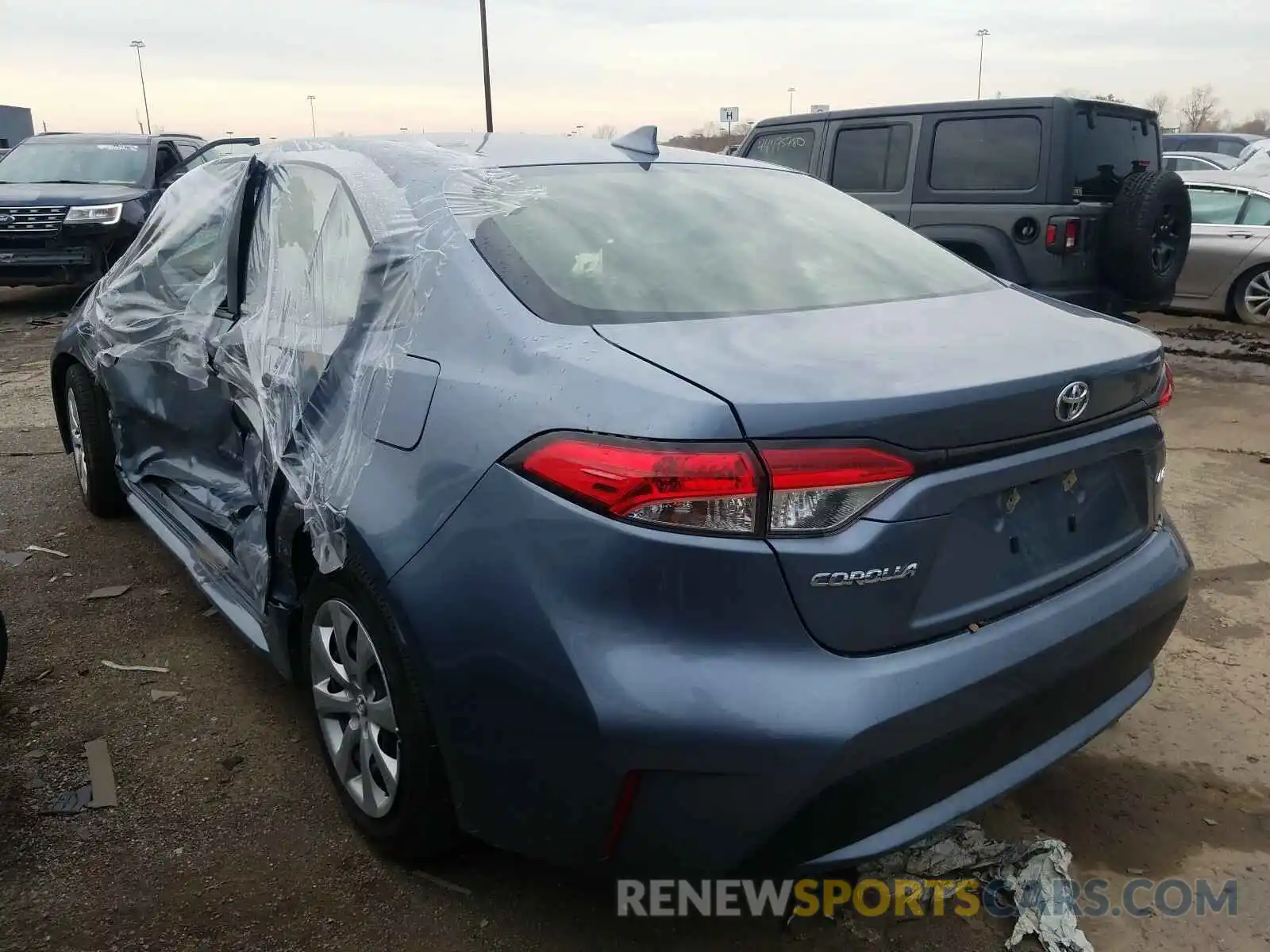 3 Photograph of a damaged car JTDEPRAE3LJ055539 TOYOTA COROLLA 2020