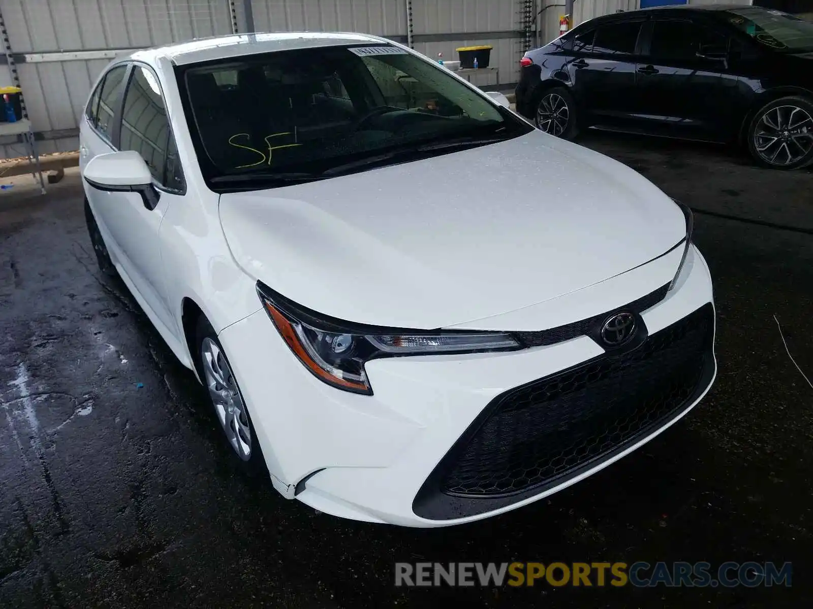 1 Photograph of a damaged car JTDEPRAE3LJ056643 TOYOTA COROLLA 2020