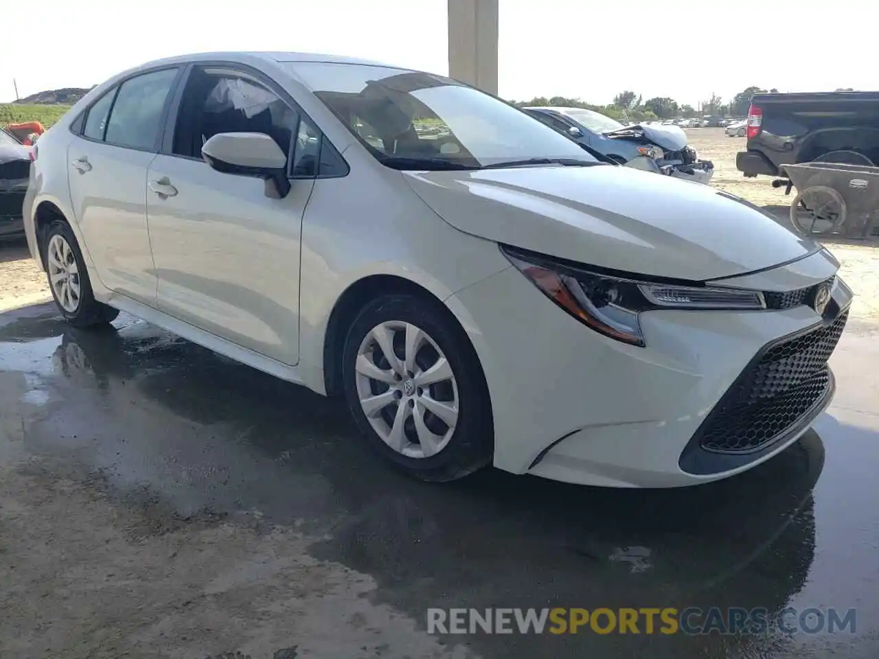 1 Photograph of a damaged car JTDEPRAE3LJ057162 TOYOTA COROLLA 2020