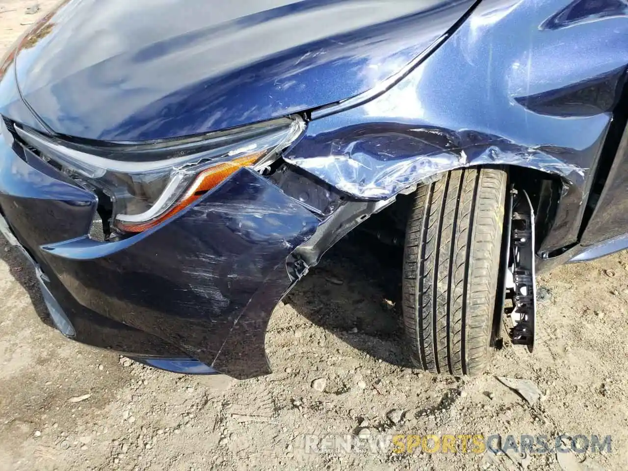 9 Photograph of a damaged car JTDEPRAE3LJ057405 TOYOTA COROLLA 2020