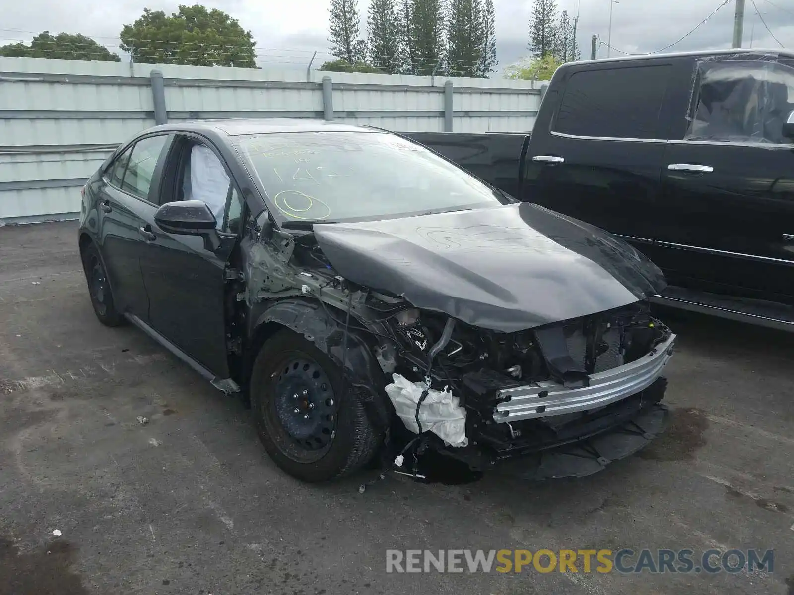 1 Photograph of a damaged car JTDEPRAE3LJ061471 TOYOTA COROLLA 2020