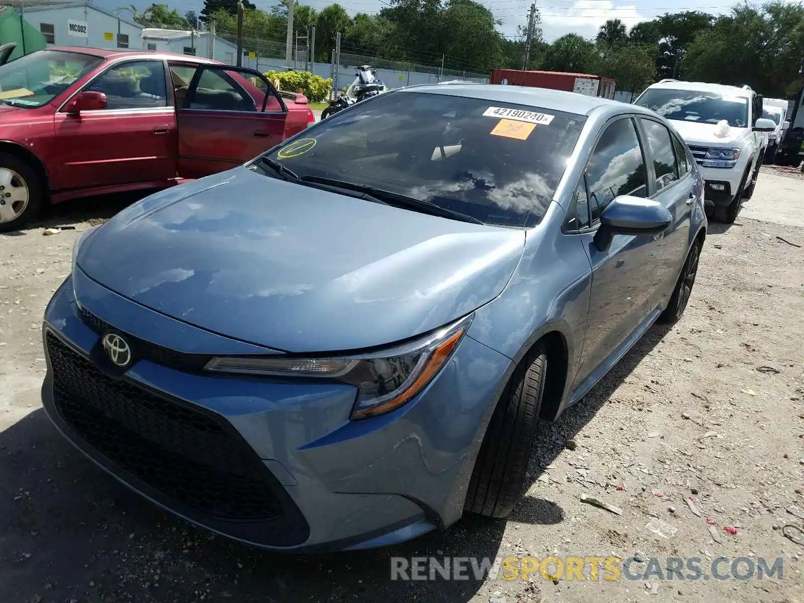 2 Photograph of a damaged car JTDEPRAE3LJ066184 TOYOTA COROLLA 2020