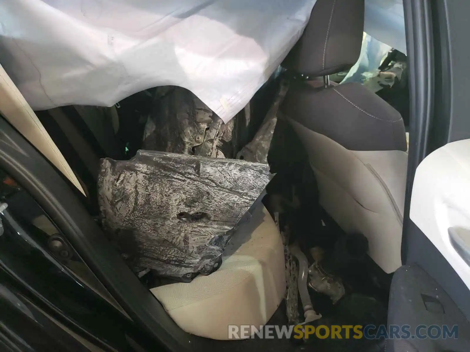 6 Photograph of a damaged car JTDEPRAE3LJ074575 TOYOTA COROLLA 2020