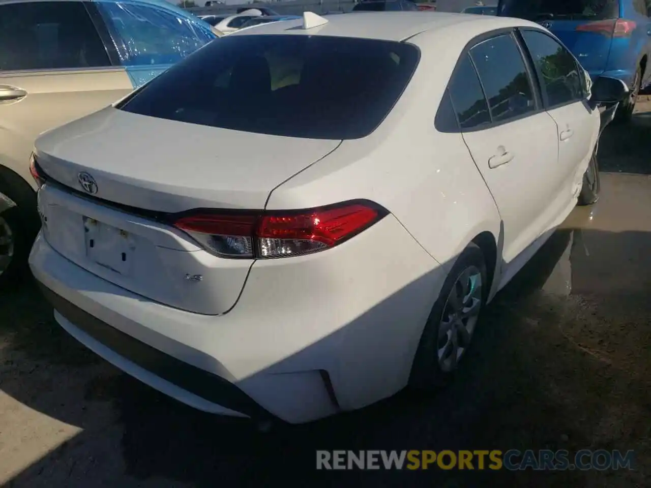 4 Photograph of a damaged car JTDEPRAE3LJ080053 TOYOTA COROLLA 2020