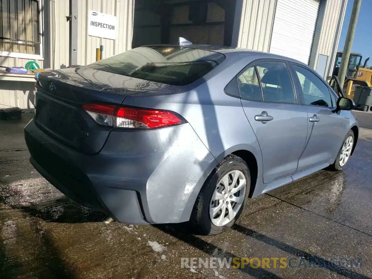 4 Photograph of a damaged car JTDEPRAE3LJ083258 TOYOTA COROLLA 2020