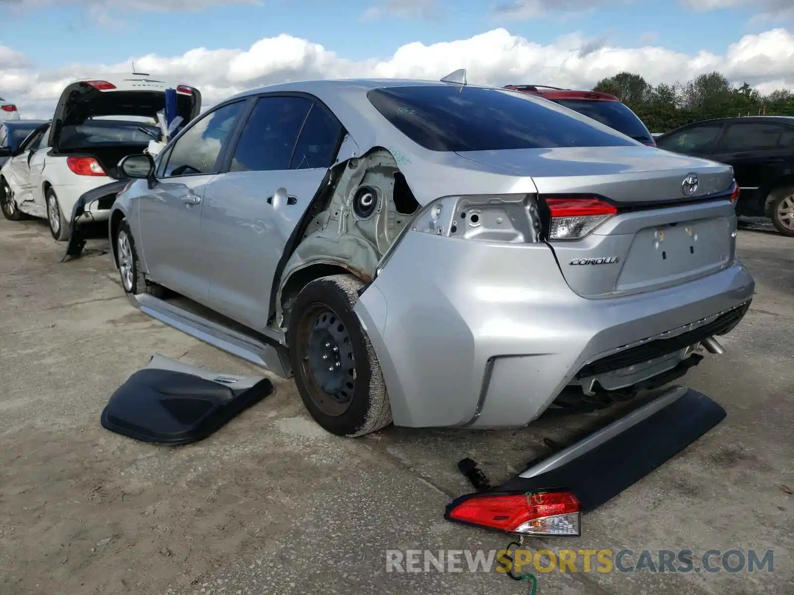 3 Photograph of a damaged car JTDEPRAE3LJ084930 TOYOTA COROLLA 2020